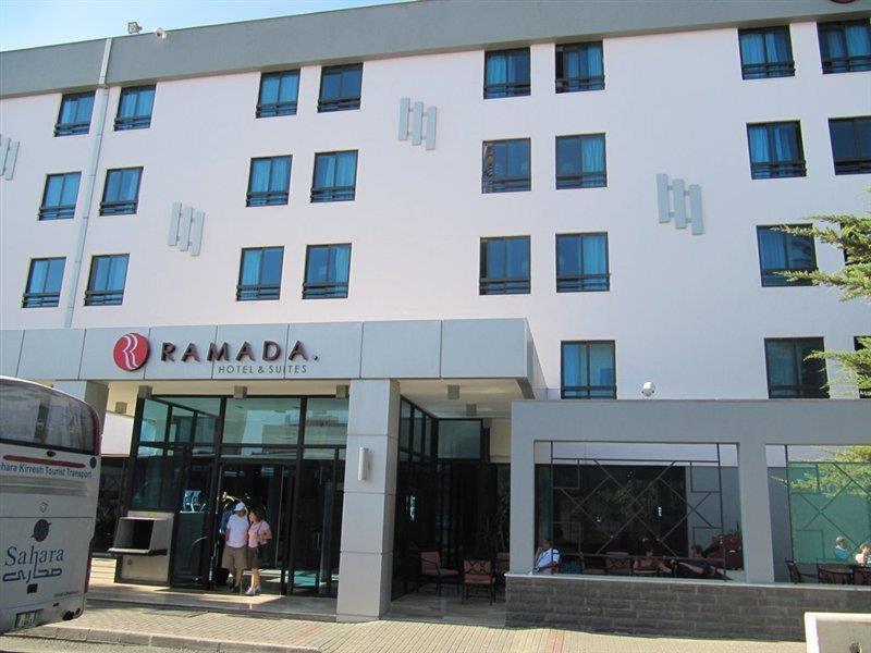 Ramada Hotel & Suites Amã Exterior foto